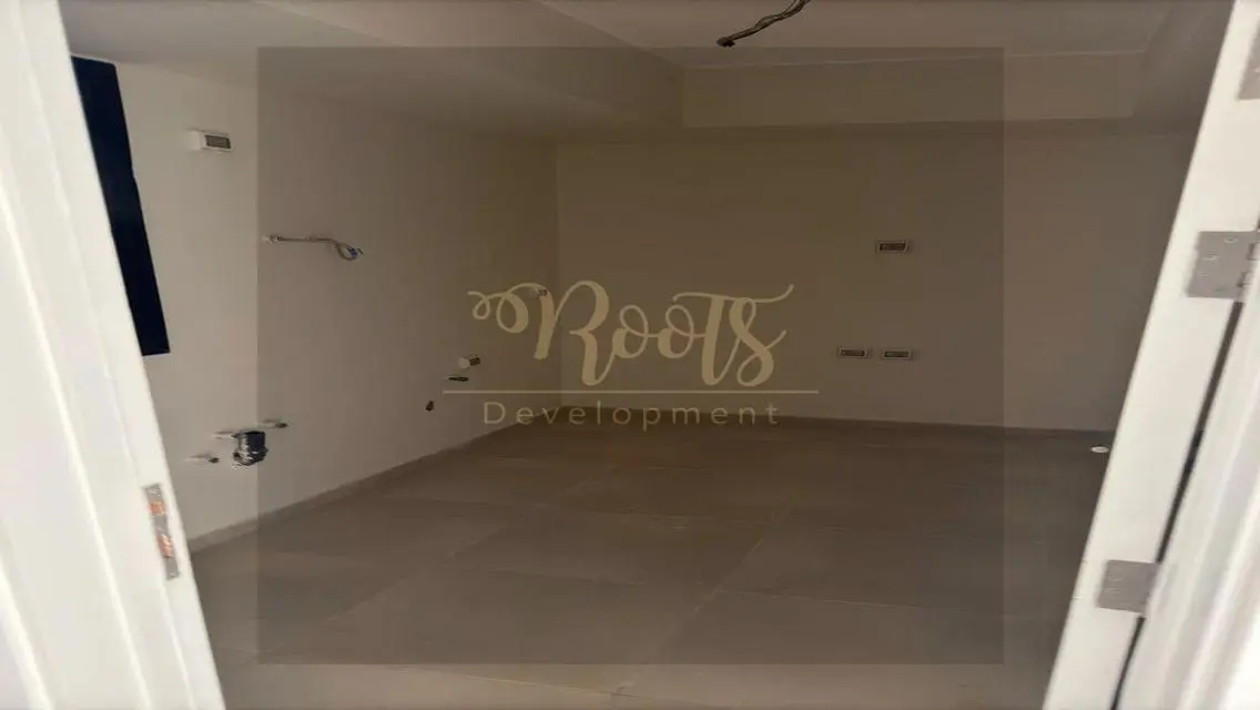 Apartment in Prime Location, Fully finished w AC/s