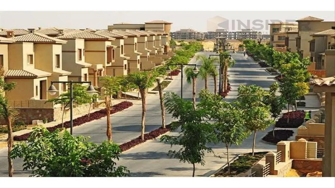 فيلا مميزة للبيع كمبوند بالم هيلز قطامية اكستنشن