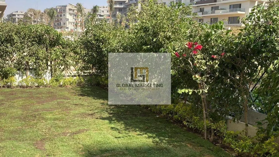 Ground floor apartment with garden for rent