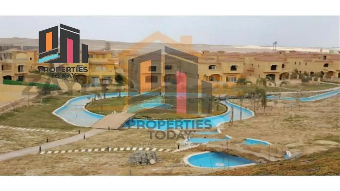 Semi-finished villa420m for sale in Royal Meadows