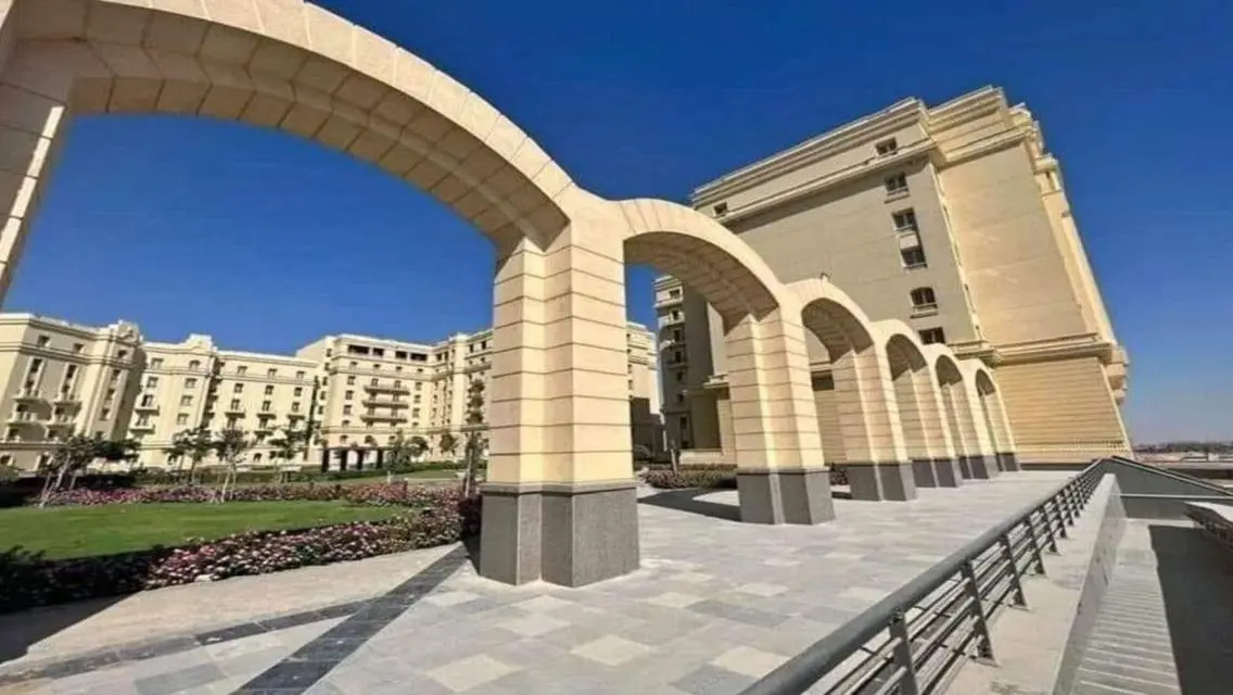 ِشقة متشطبة بفيو مميز للبيع في R5 جاهزة للمعاينة