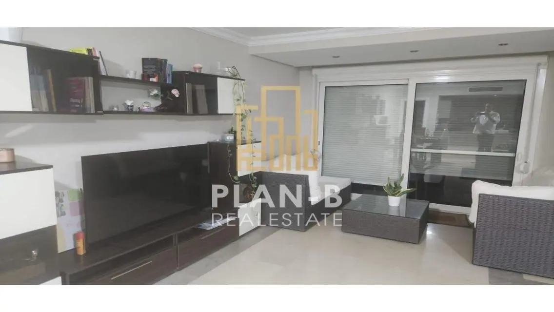 For rent, a ground floor apartment with a garden