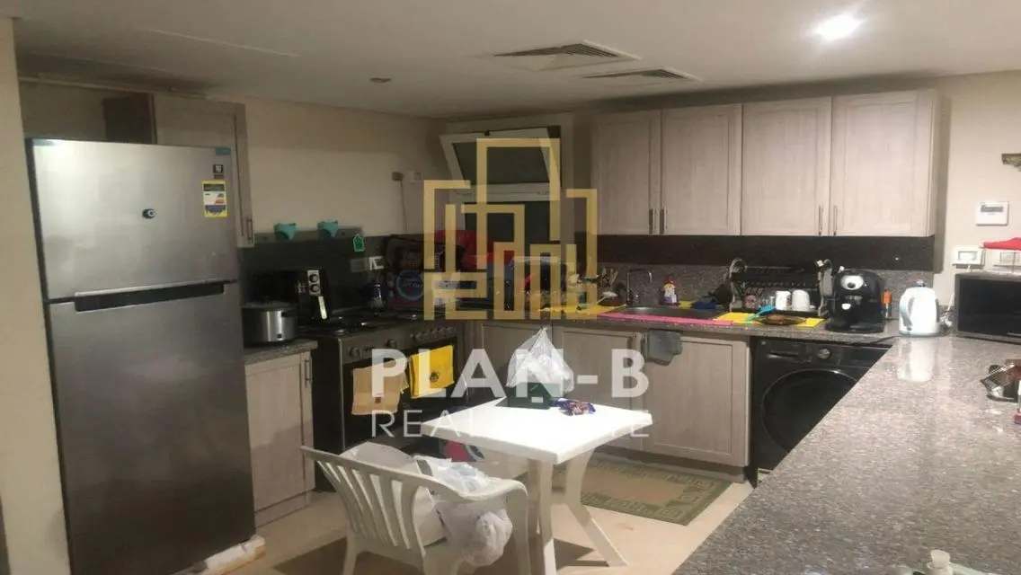 For rent, a ground floor apartment with a garden