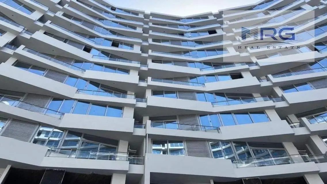 Resale apartment for sale in Degla Towers Compound
