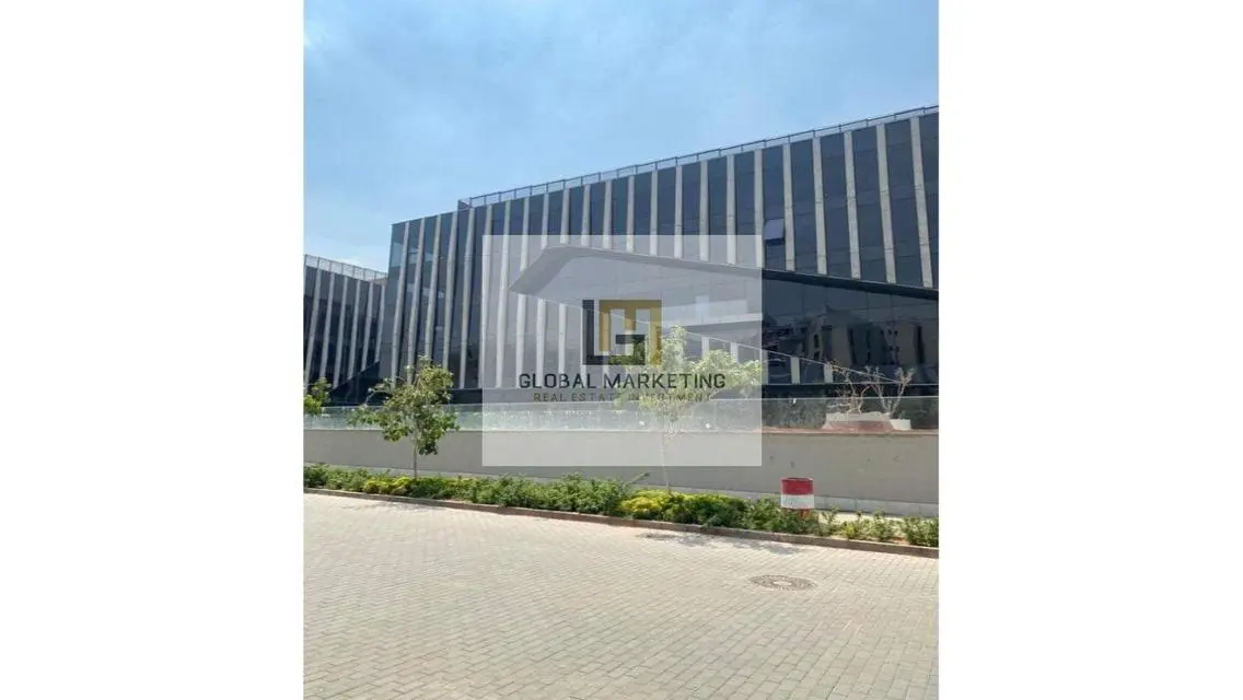 Elegant Office space for Rent 495m best location