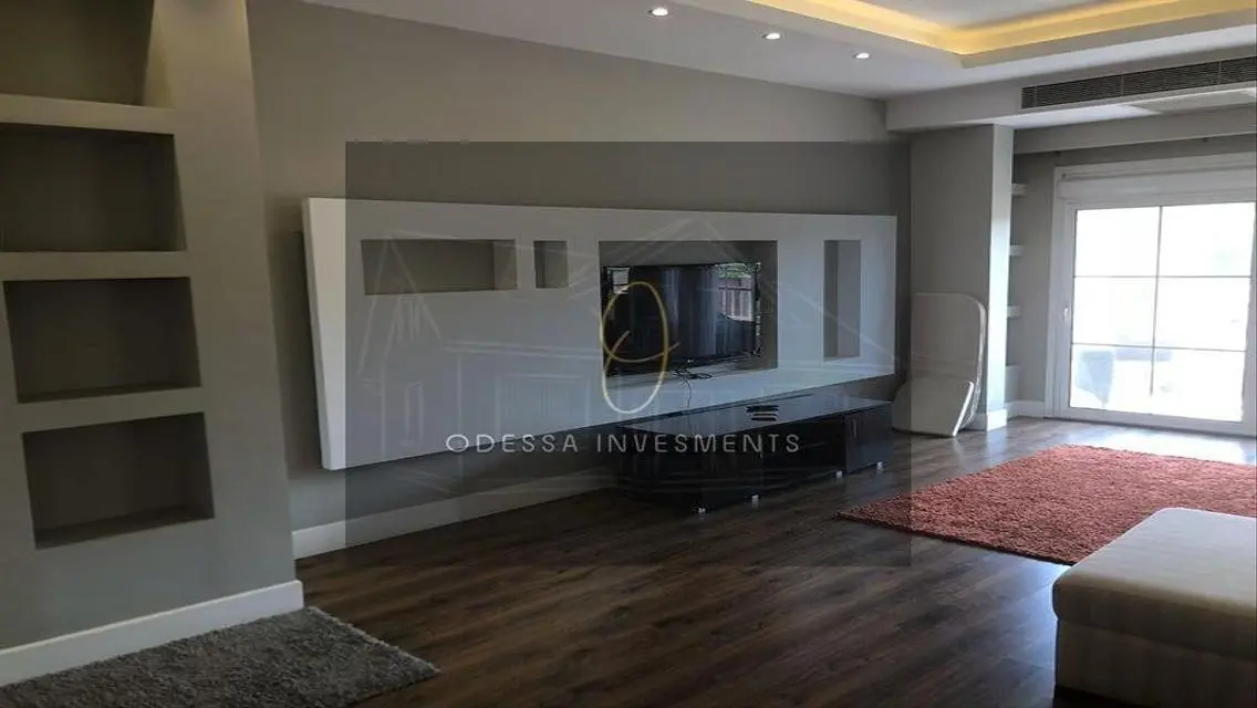 Duplex Garden for rent in West Golf Compound