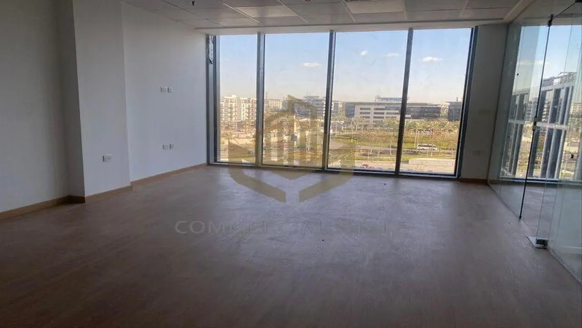 Finished Office at CFC 96m for Rent-New Cairo
