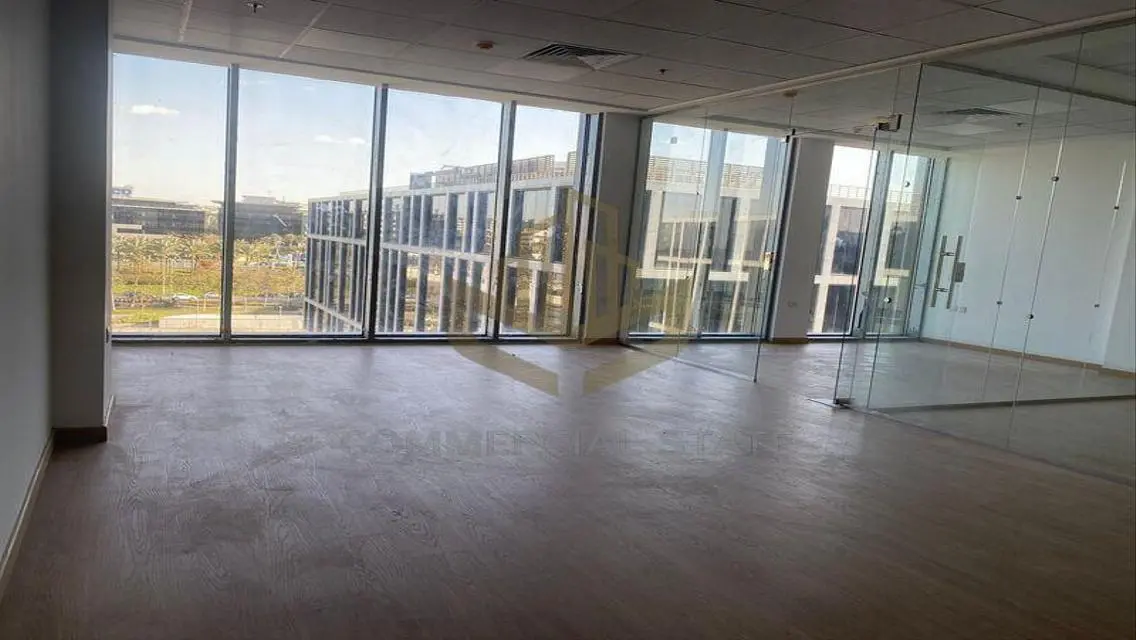 Finished Office at CFC 96m for Rent-New Cairo