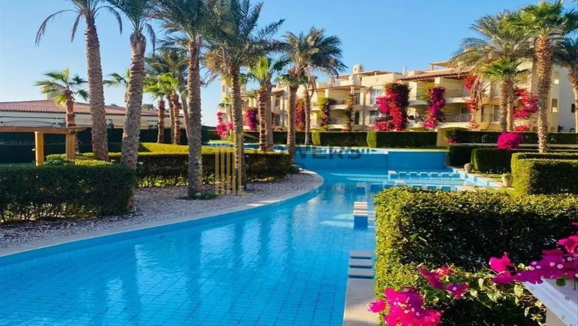 شاليه 2 نوم/ تشطيب كامل / pool view / سهل حشيش
