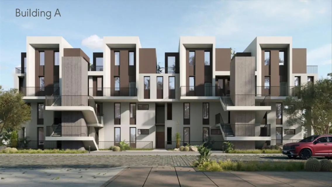 Modern Middle Townhouse – Ultra Flex Payment Plan!