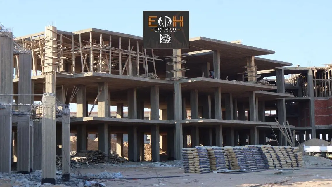 Luxury Apartment for Sale - 10 Meter Space with Extensive Amenities