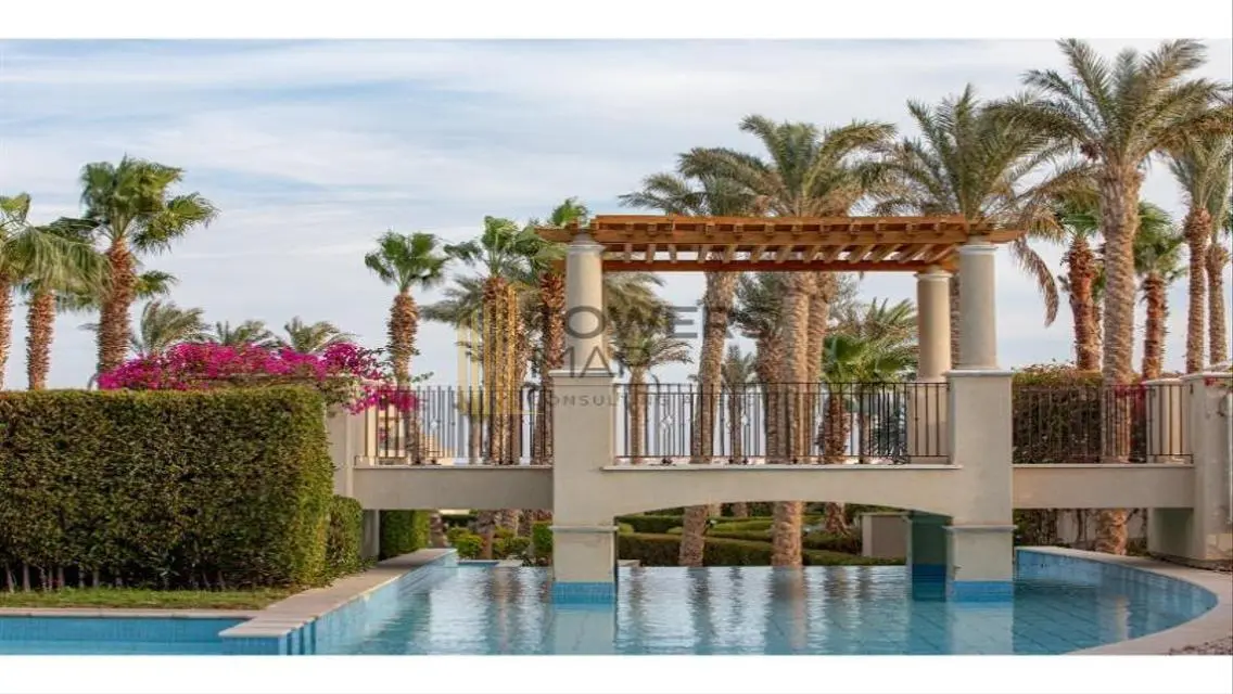 امتلك شاليه 2 نوم/ تشطيب كامل / pool view