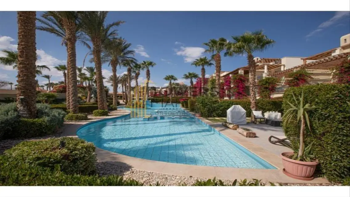 امتلك شاليه 2 نوم/ تشطيب كامل / pool view