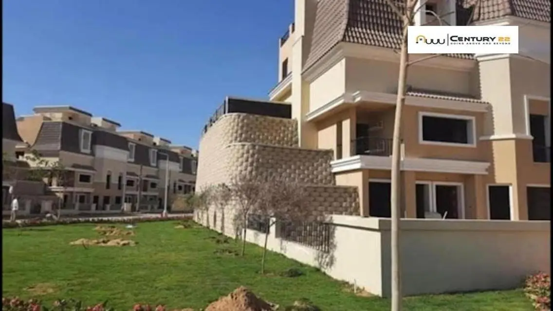 كواترو للبيع بسعر و بموقع مميز فى كمبوند تاج سيتى.