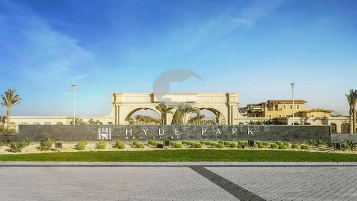 town house for sale in hyde park compound