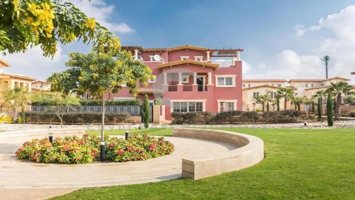 town house for sale in hyde park compound