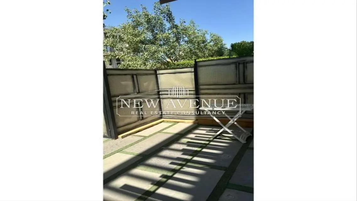 Delivered duplex ground fully finished in Eastown