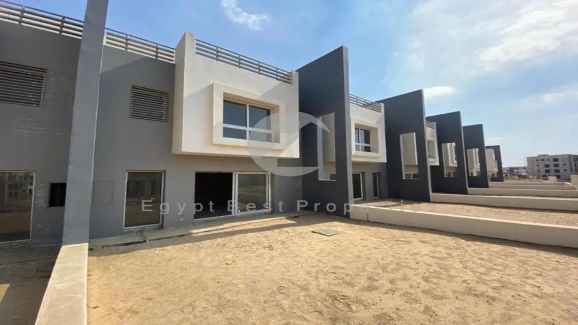 Lowest Price Villa in Hyde Park on Central Park