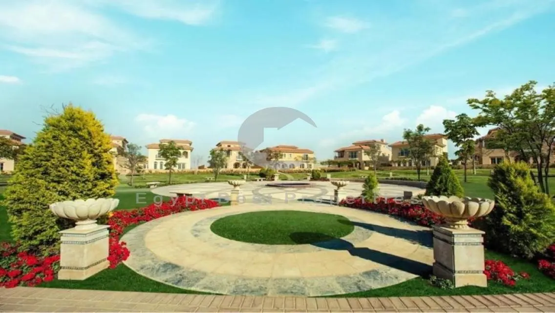 Lowest Price Villa in Hyde Park on Central Park