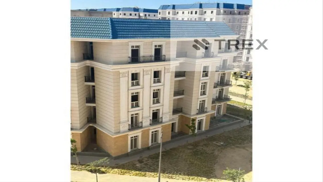 244 sqm apartment, fully finished, in Latin City