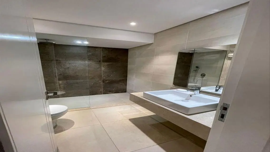 Finished apartment in Sheikh Zayed -ready to move-
