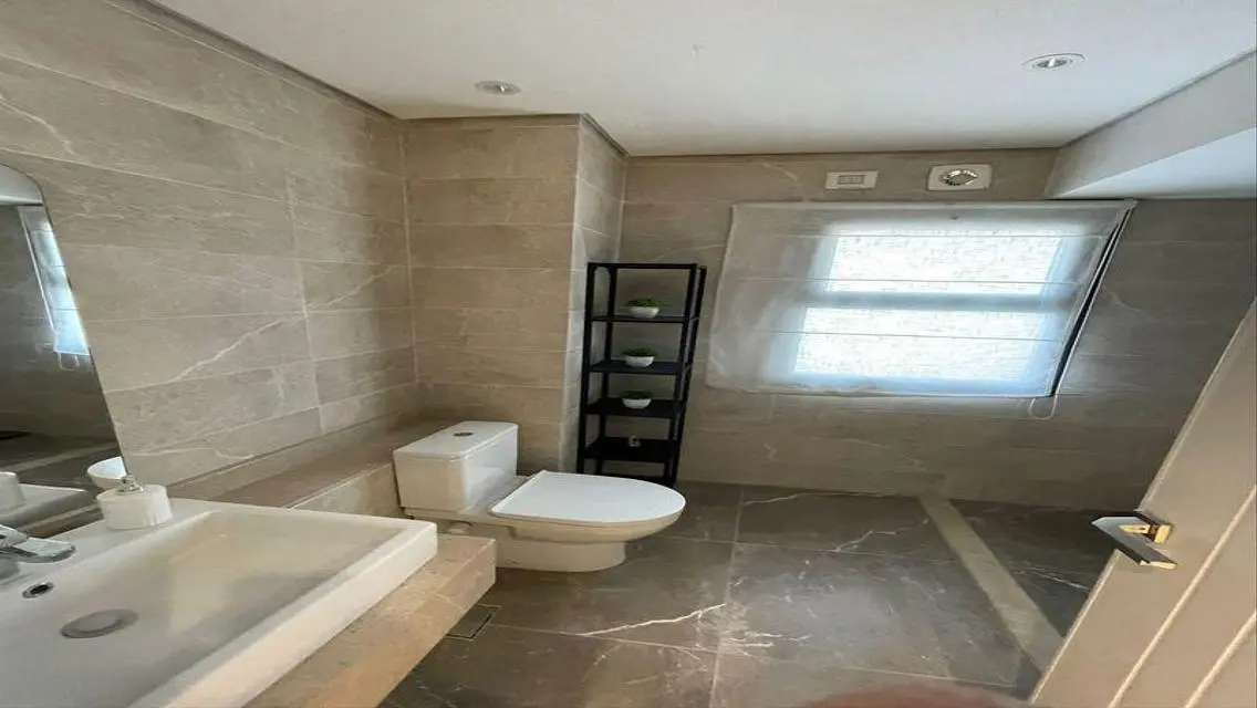 Finished apartment in Sheikh Zayed -ready to move-