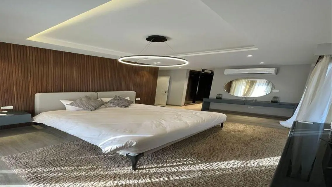Finished apartment in Sheikh Zayed -ready to move-