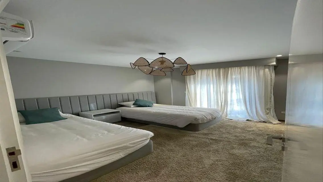 Finished apartment in Sheikh Zayed -ready to move-