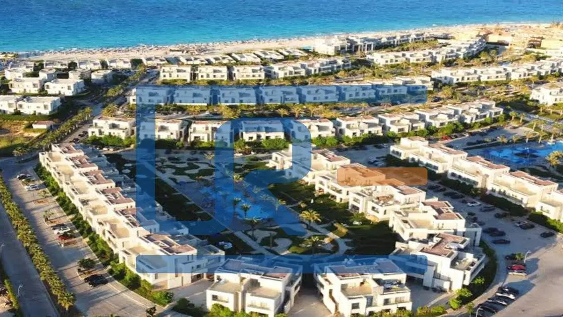 دوبلكس بجاردن للبيع في لافيستا كاسكادا على البحر