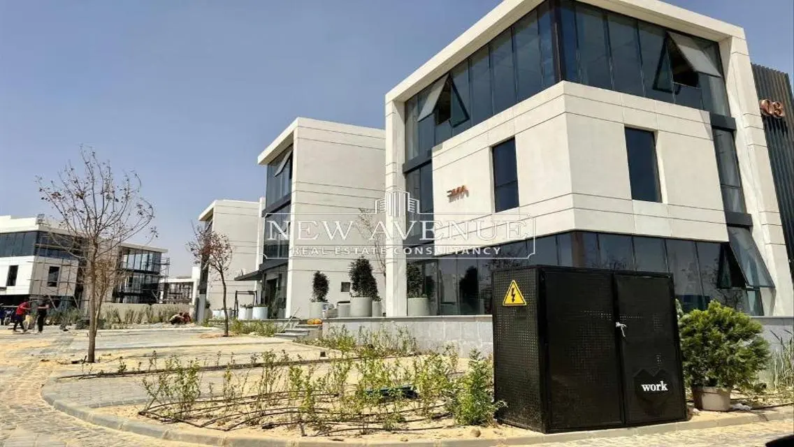 فرصة استثمارية مميزة في عقار فاخر