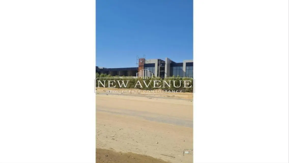 Spacious Apartment with Covered Parking