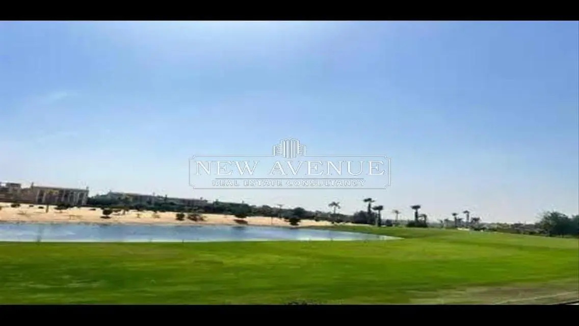 فيلا مستقلة كورنر صف ثاني على الجولف في أليجريا