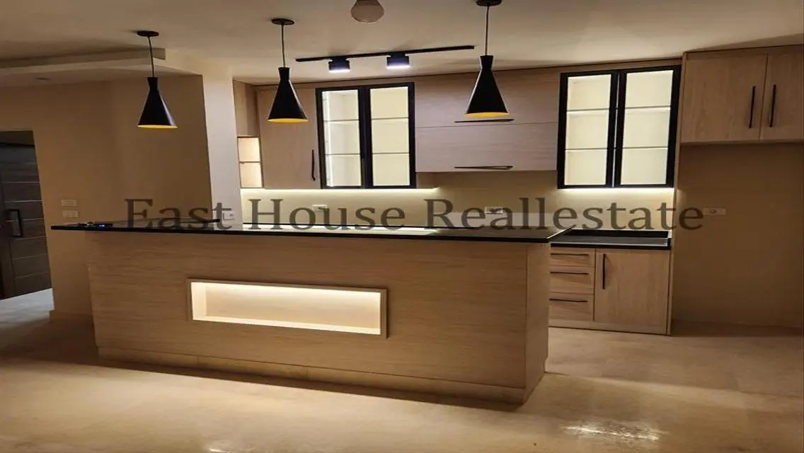 Ground floor apartment with garden for rent