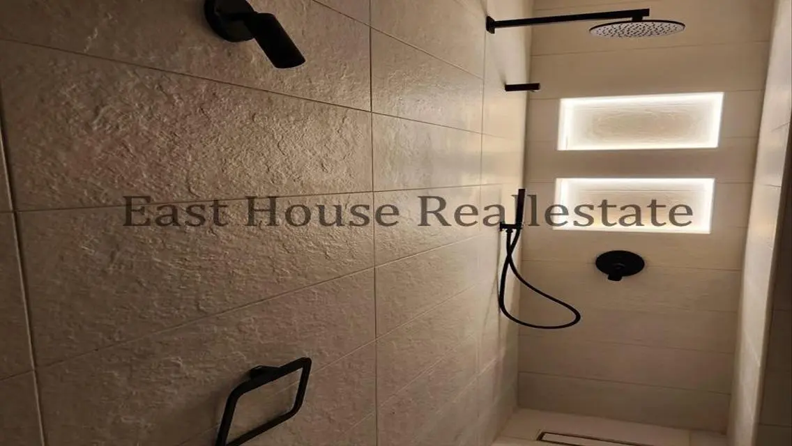 Ground floor apartment with garden for rent