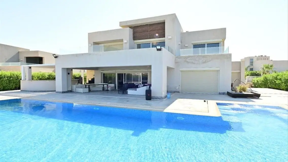 lagon villa with cabana with attractive price -