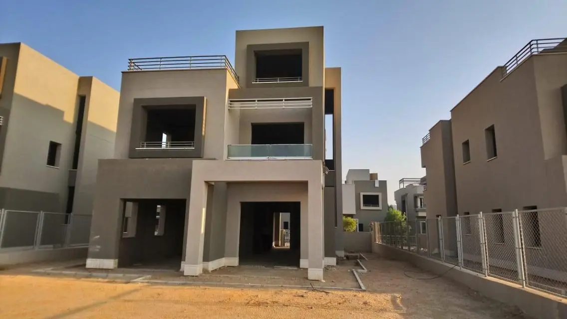 villa for sale at palm hills pk2 &amp; Prime location