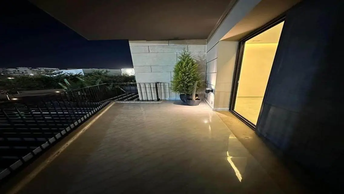 Luxury Apartment+Acs Ready to move_Beverly Hills