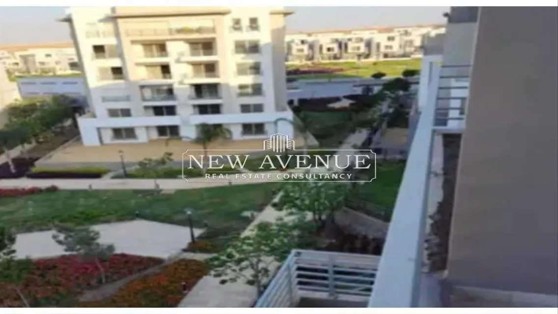 Duplex Instalments till 2030 in Hydepark new cairo