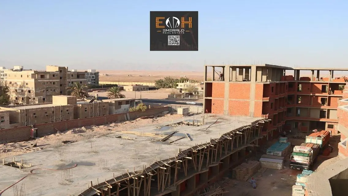 شقة فاخرة للبيع بمساحة واسعة