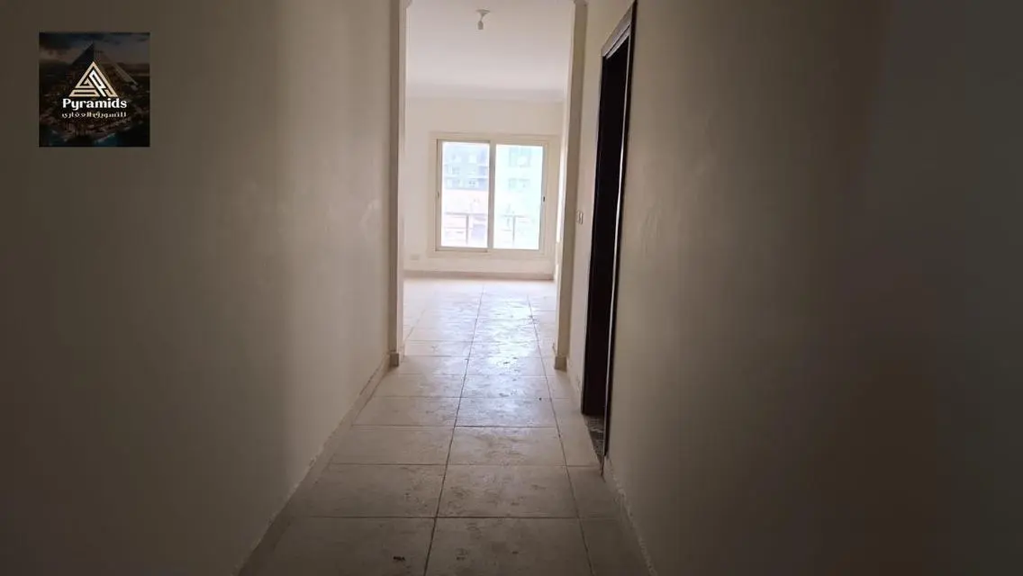 فيلا للايجار في جراند هايتس .