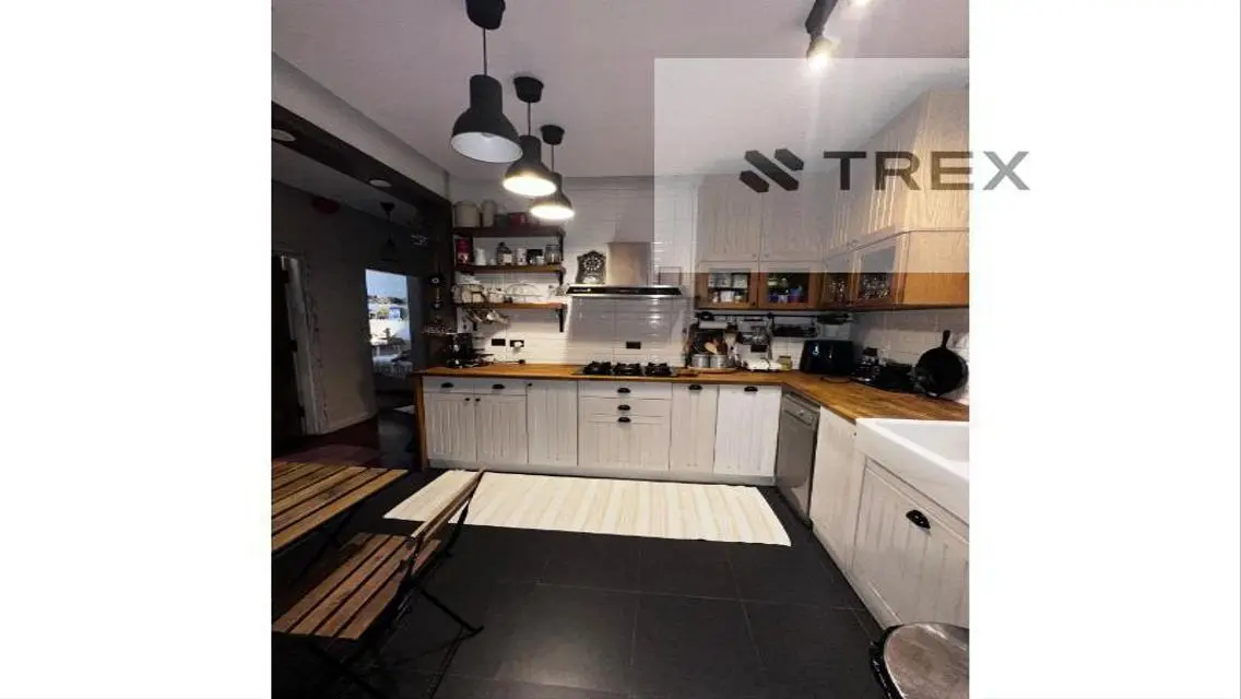 Apartment 185 meters, finished, in Jewar Compound