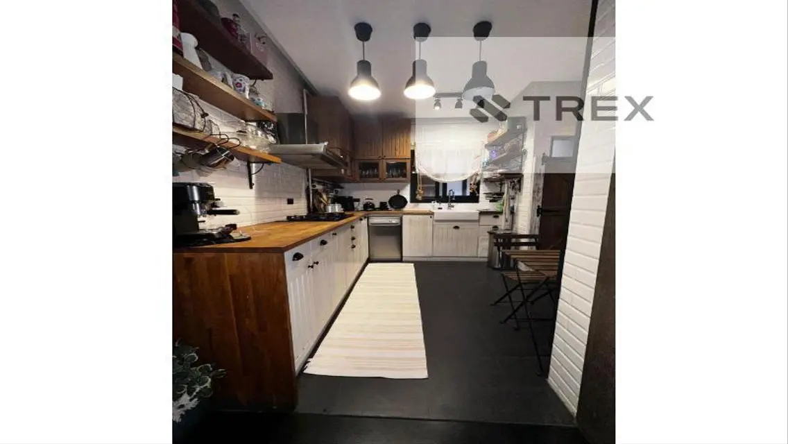 Apartment 185 meters, finished, in Jewar Compound