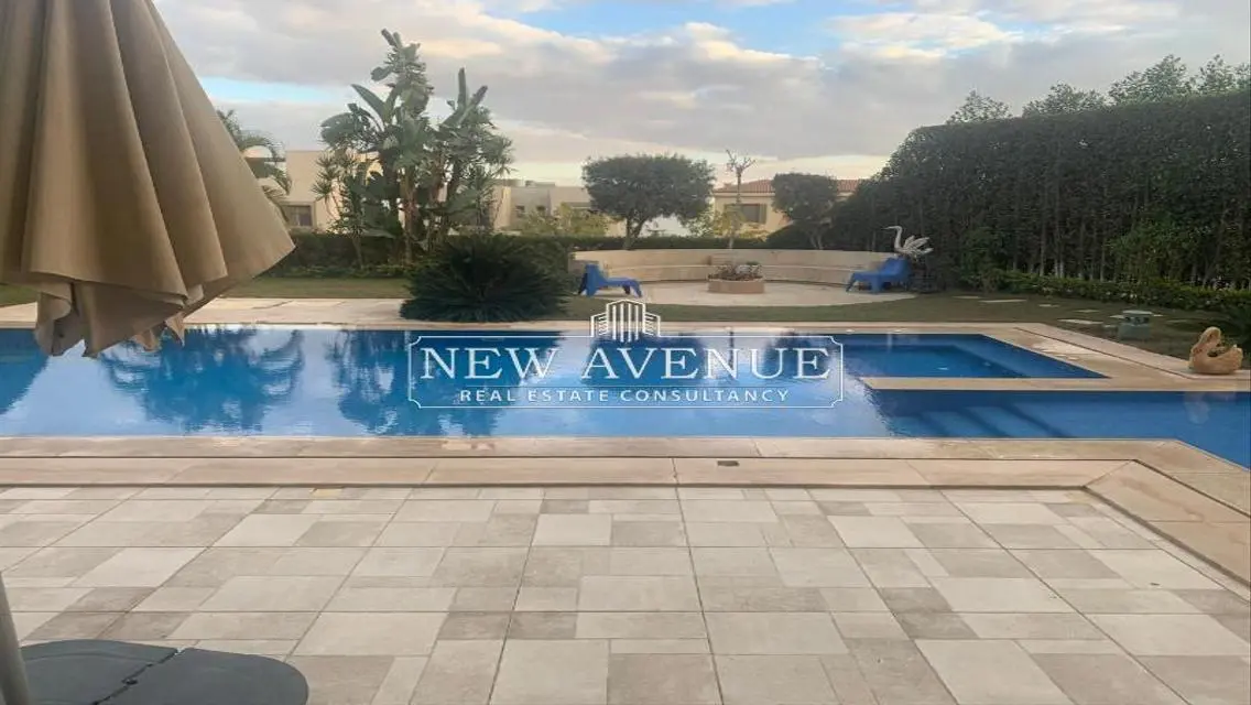 Fully finished Stand alone with Pool in Allegria