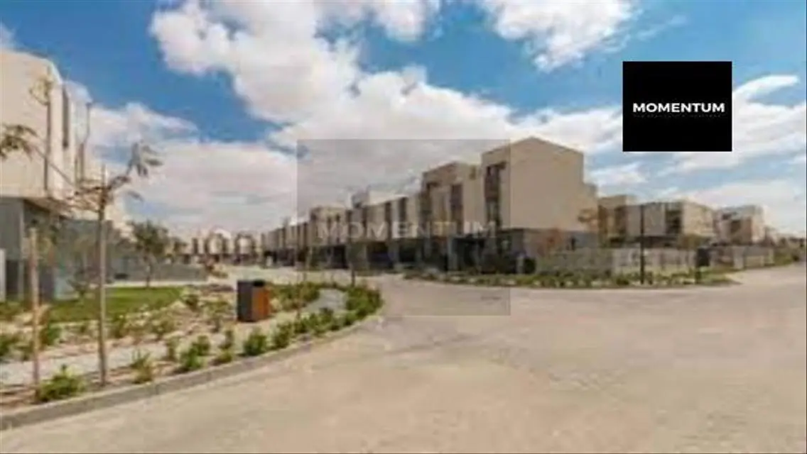 شقه بسعر مميز للبيع في كمبوند البروج مدينة الشروق