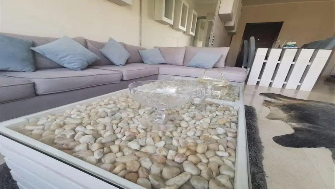 Studio in Village Gate, furnished, ultra modern, f