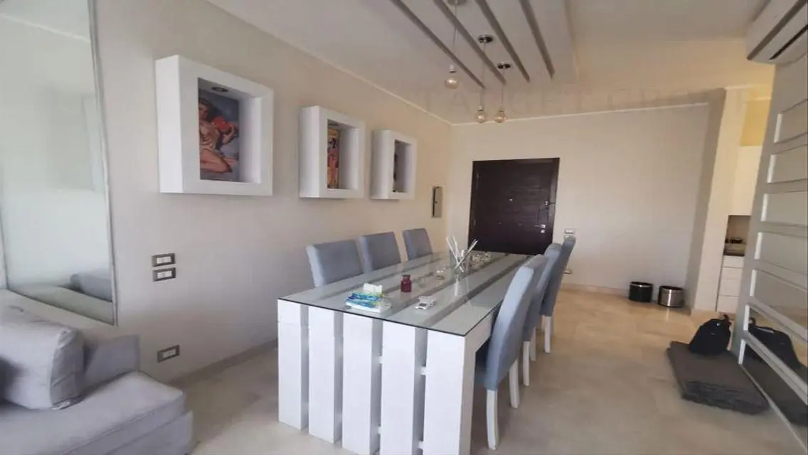 Studio in Village Gate, furnished, ultra modern, f