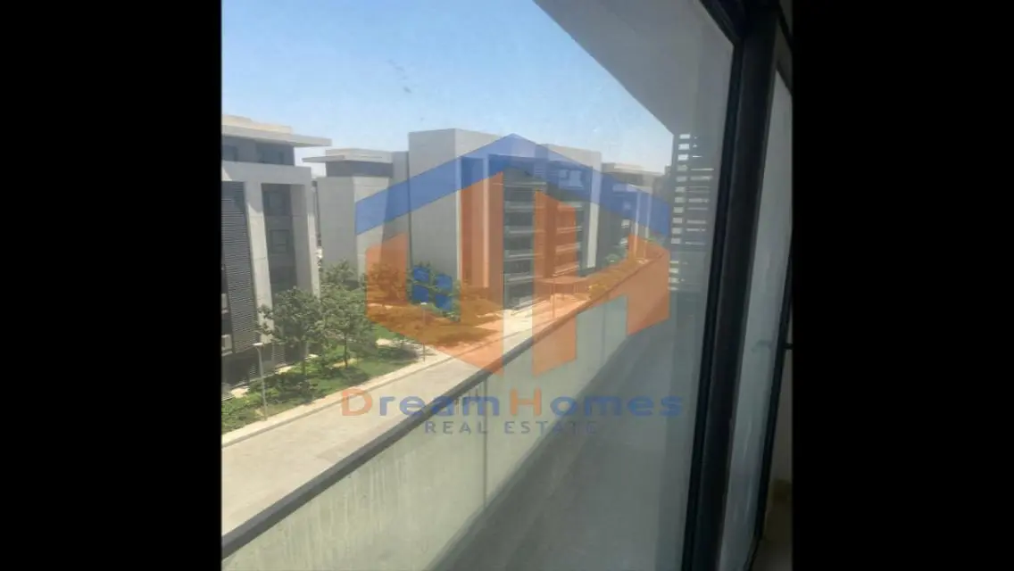 شقة لقطة بأجدد مراحل مدينتي B15 بناصية بحري صريح