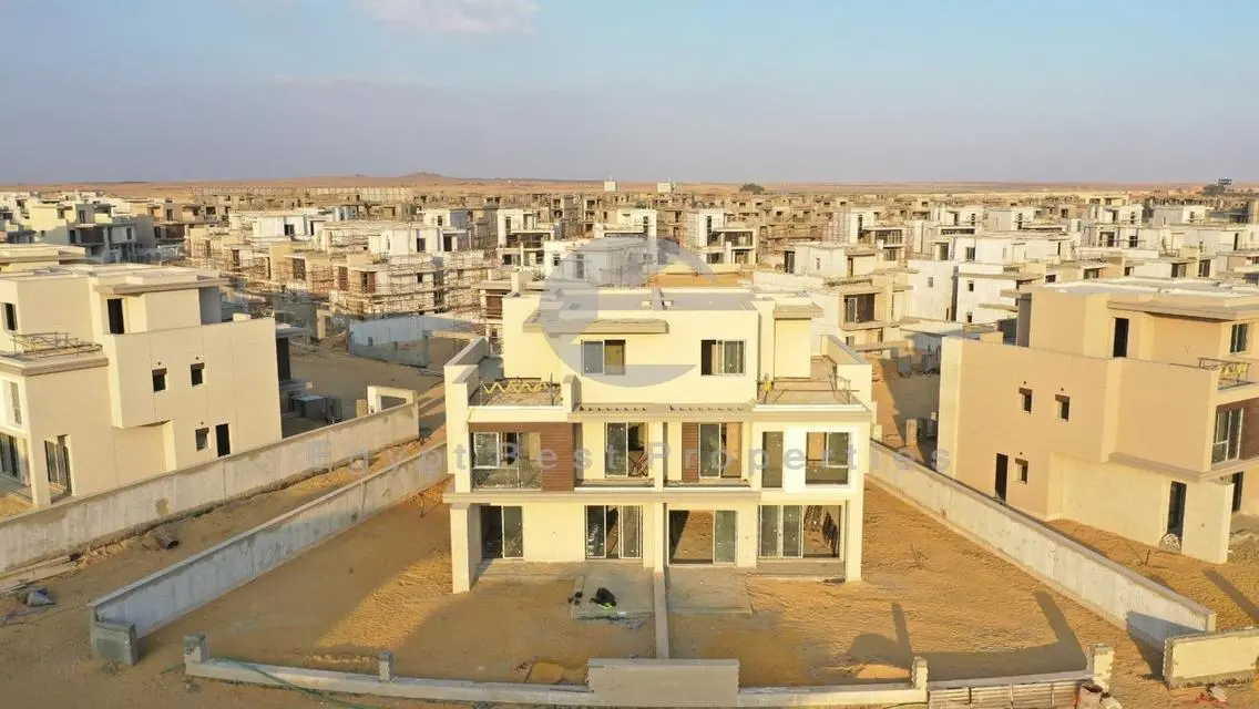 فيلا فاخرة جاهزة للاستلام للبيع في ذا ايستيتس