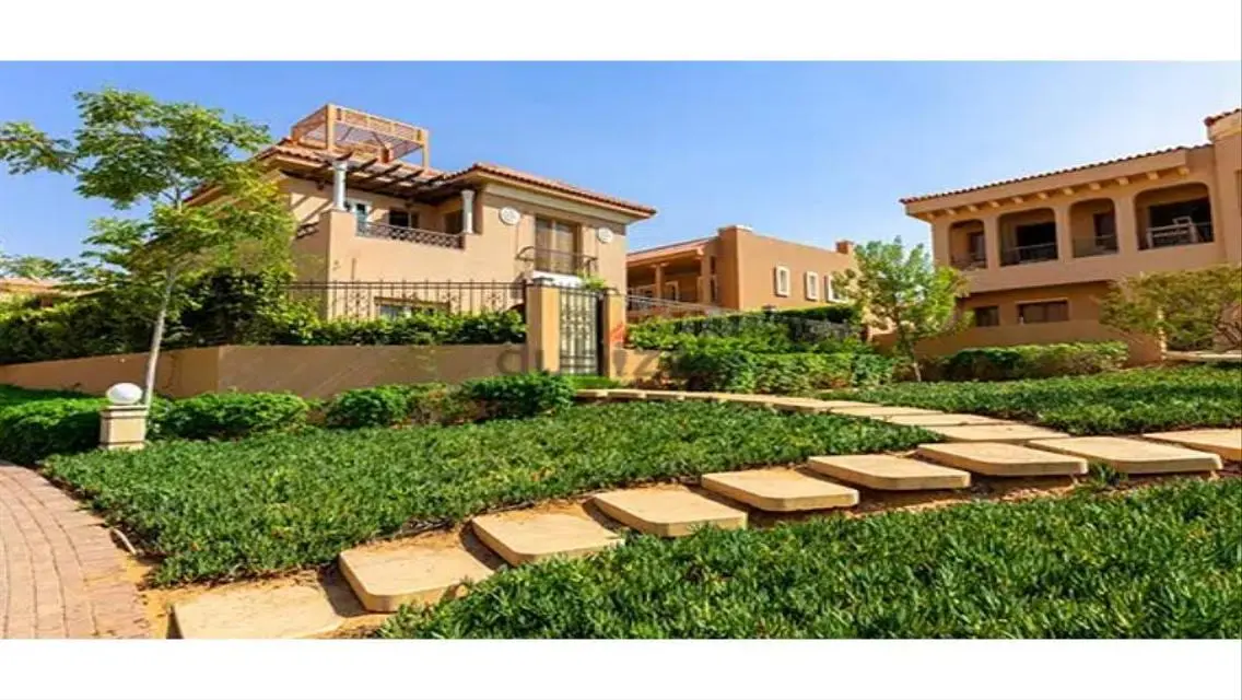 TownHouse ForSale at the lowest price in HYDE PARK