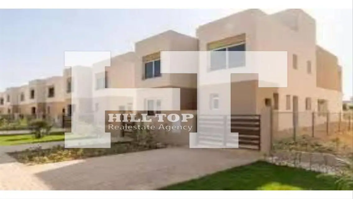 Family House For Sale At The Crown Palm Hills